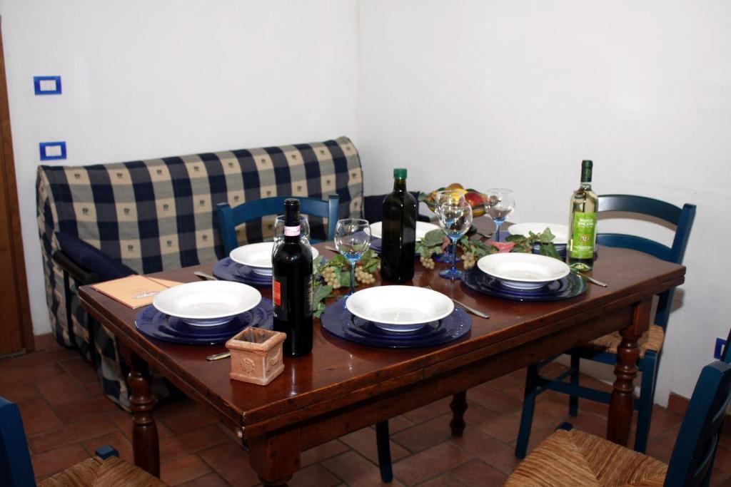 Agriturismo Le Docce Castelfiorentino Habitación foto
